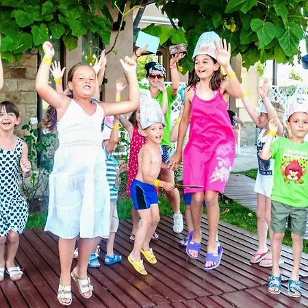 Oasis Del Mare Front Lozenets