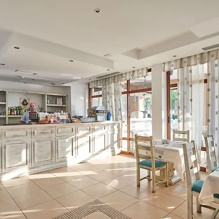 Semesteranläggning (resort) Oasis Del Mare Front Lozenets