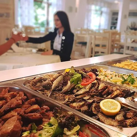 Semesteranläggning (resort) Oasis Del Mare Front 4*