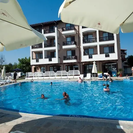 度假村 Oasis Del Mare Front 4*