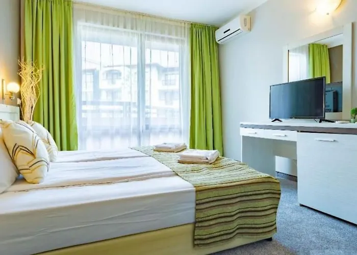 Resort Oasis Del Mare Front