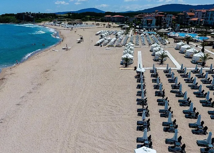 Oasis Del Mare Front Resort