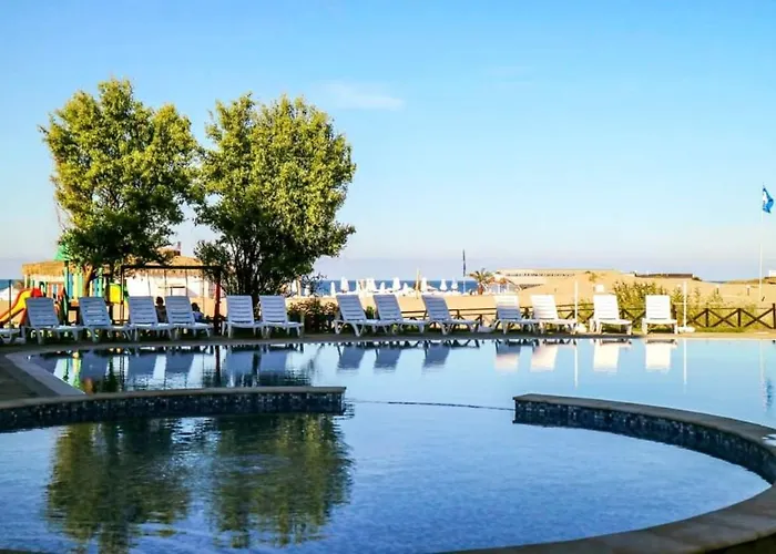 Oasis Del Mare Front