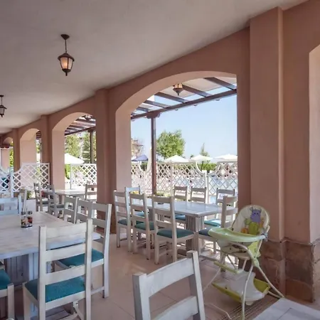 Resort Oasis Del Mare Front 4*