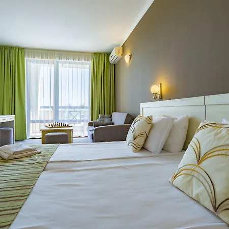 Oasis Del Mare Front Resort 4*