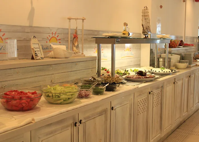 Курортный комплекс Oasis Del Mare Front 4*