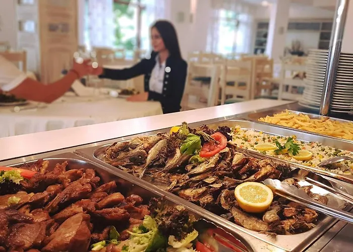 Курортный комплекс Oasis Del Mare Front 4*