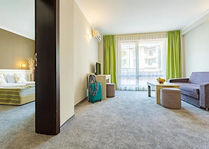 Oasis Del Mare Front Курортный комплекс