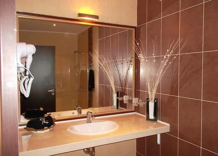 Курортный комплекс Oasis Del Mare Front Лозенец